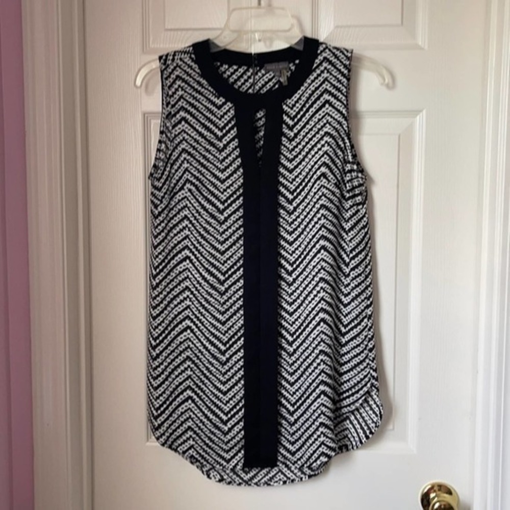 Vince Camuto sleeveless geometric top
